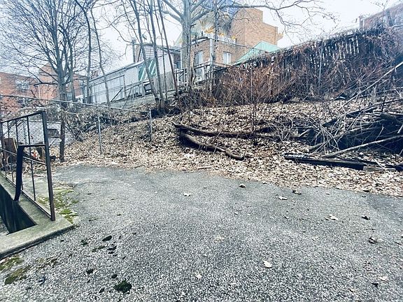 5th image of 7617 47th Ave APT B2