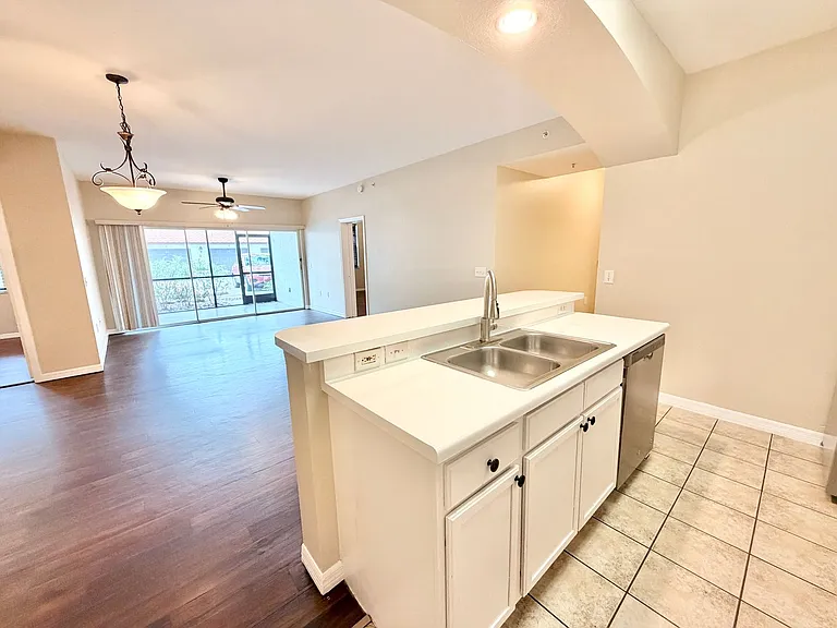 7935 Preserve Cir #411 — Photo 9