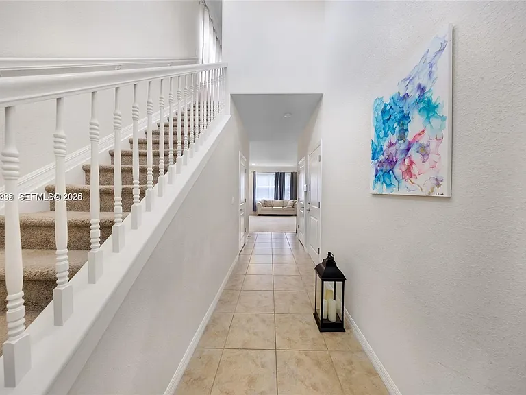 932 Banyan Dr — Photo 12