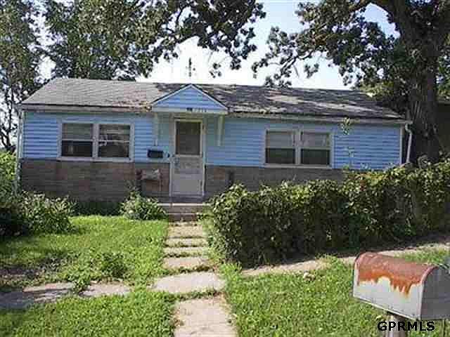 1st image of 315 E 2nd Ave