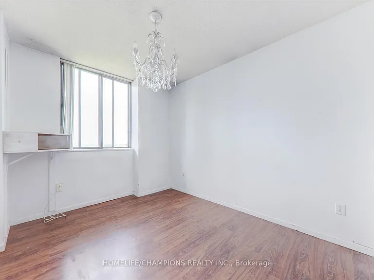 1900 Sheppard Ave E #2303 — Photo 17