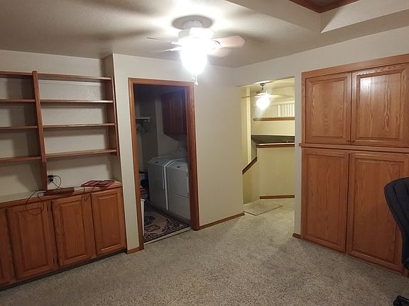 3rd image of 935 N Christine Ln