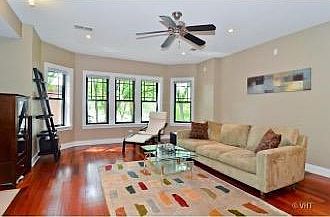 2nd image of 2324 W Argyle St APT 2W