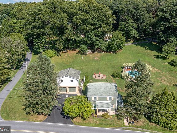4th image of 176 Heckman Rd