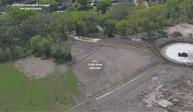 1st image of 600 Redwood Creek Dr