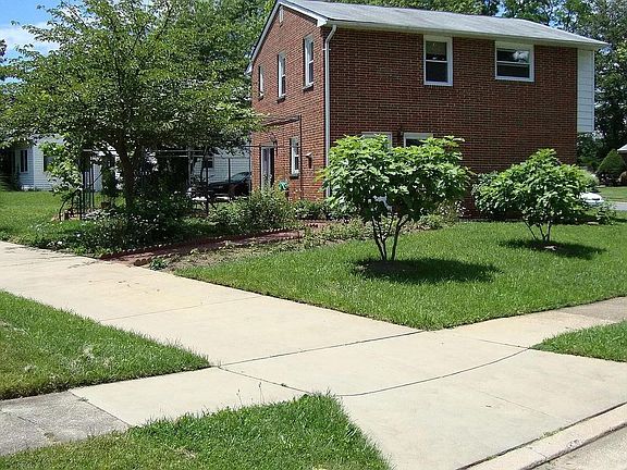 3rd image of 6820 Cherokee Dr