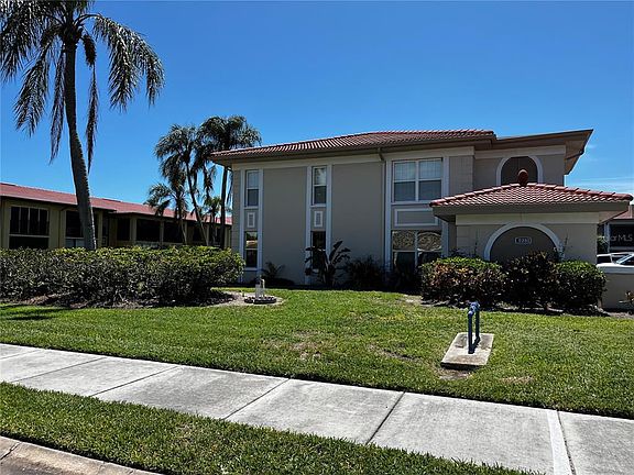 3rd image of 10280 Imperial Point Dr W APT 17