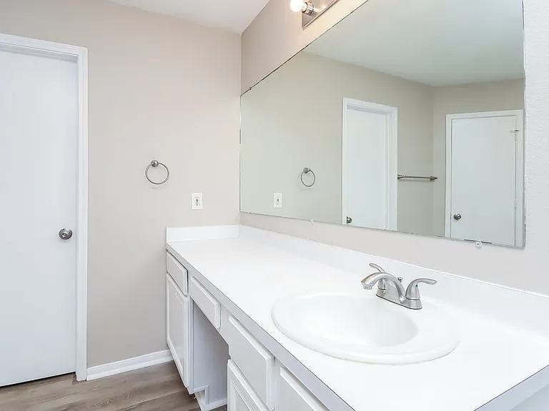 10815 Malden Dr — Photo 12