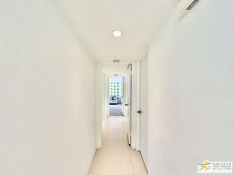 16 Lakeview Cir — Photo 50