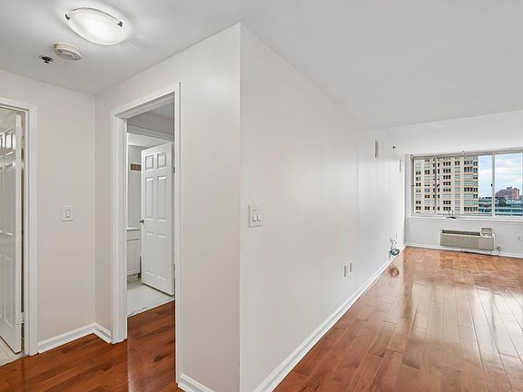 3rd image of 1 2nd St APT 1503