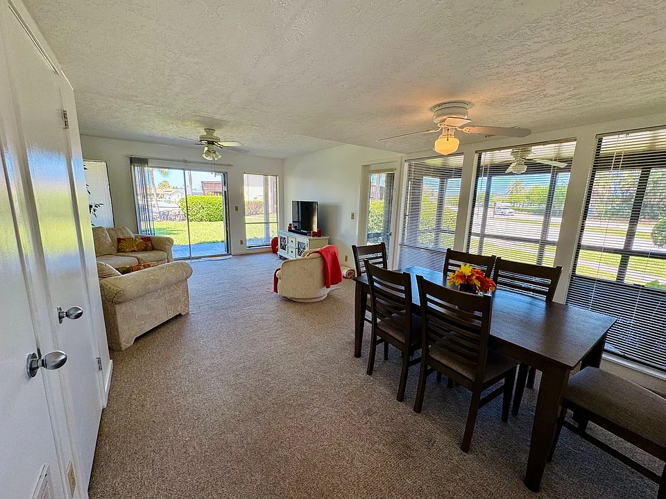 58 Club House Dr #108