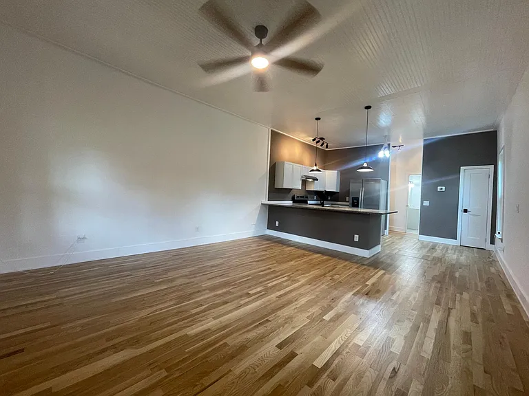 924 Rome St — Photo 7