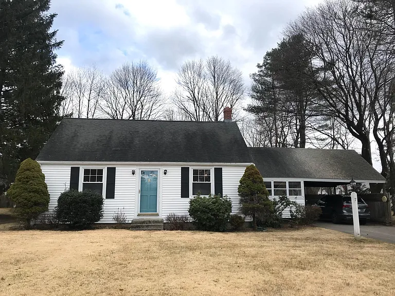 7 Pine St — Photo 1