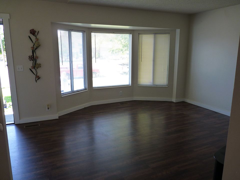  Bay Box Windows