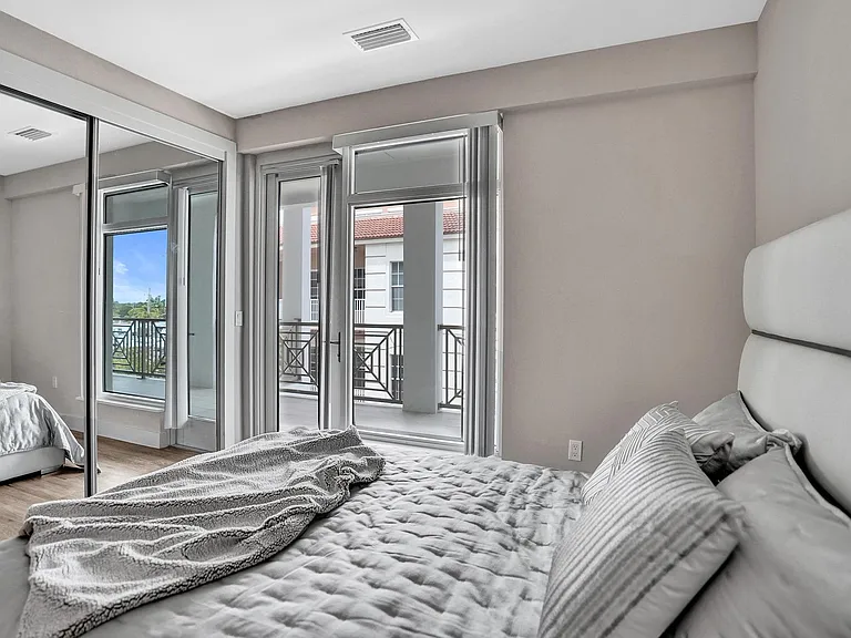 41 SW Seminole St #310 — Photo 41