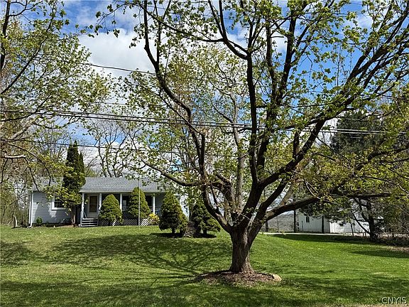 2nd image of 4454 Limeledge Rd