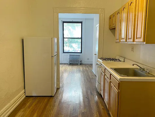 Rented by Ethan Blinder, LREB | media 2