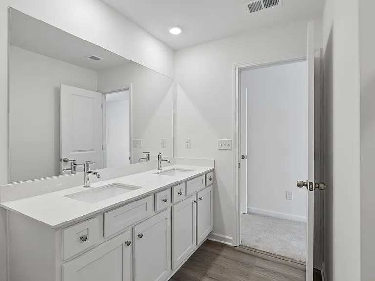 4158 Tillie Cir — Photo 4