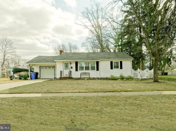 121 Morris Ave, Sewell, NJ 08080