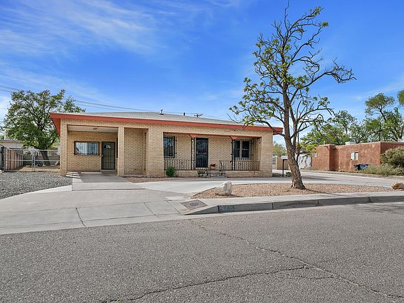 3rd image of 475 Loma Hermosa Dr NW