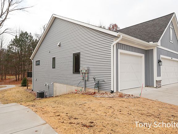 2nd image of 5094 Blendon Woods Dr #4
