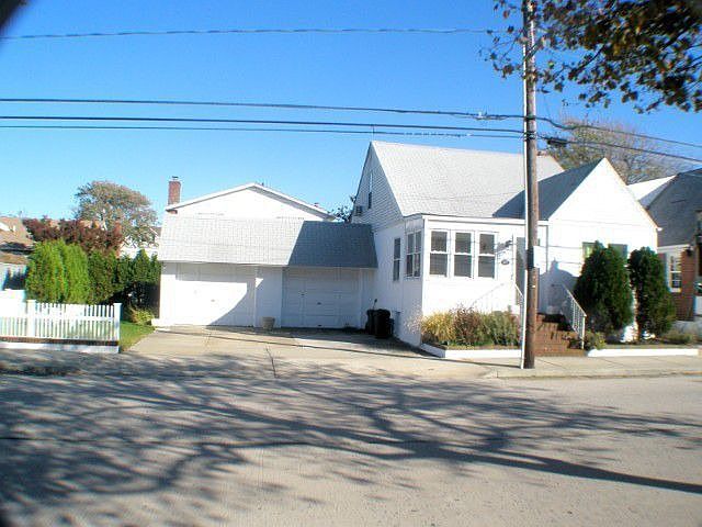 2nd image of 62 Parkside Dr