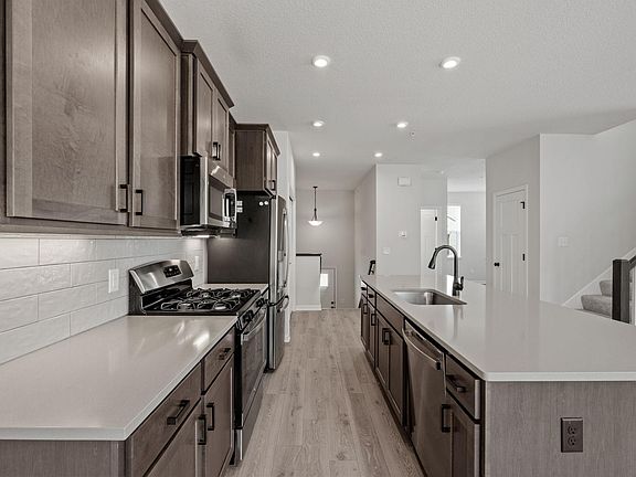 5th image of 6533 Jody Ave S