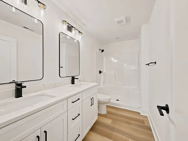 149 Luke Ct — Photo 20