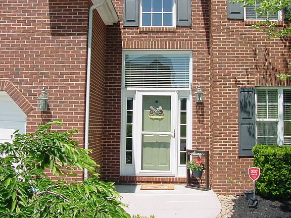 3rd image of 5010 Ivy Rose Dr