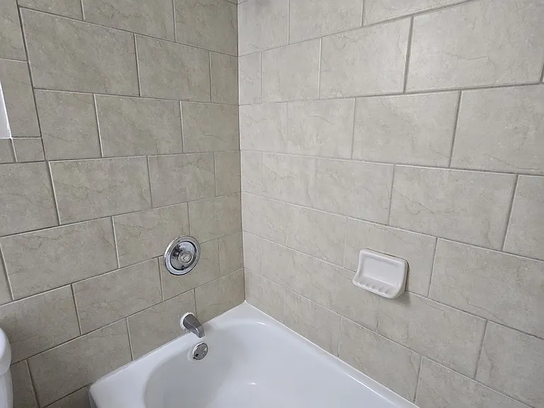 503 W Grace St #911 — Photo 9