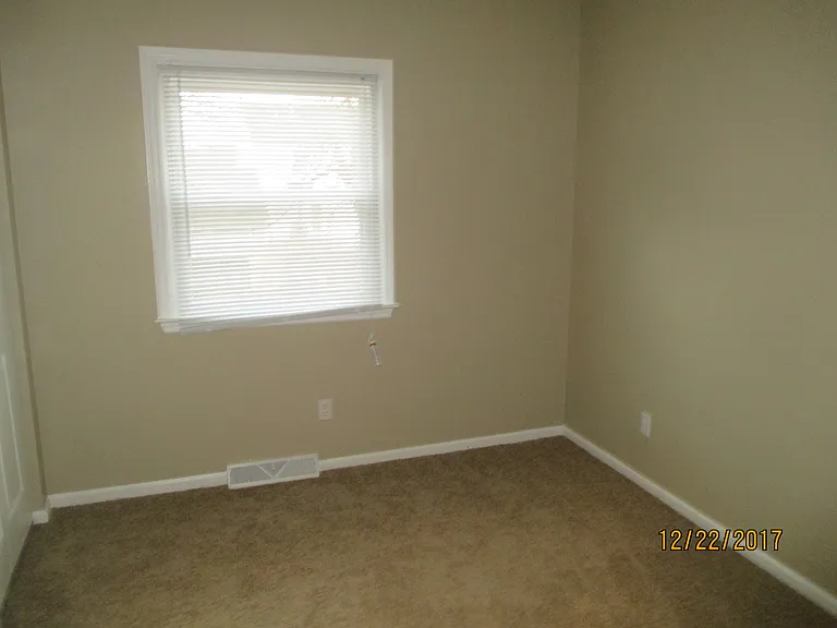 2849 Palisades Ave — Photo 13