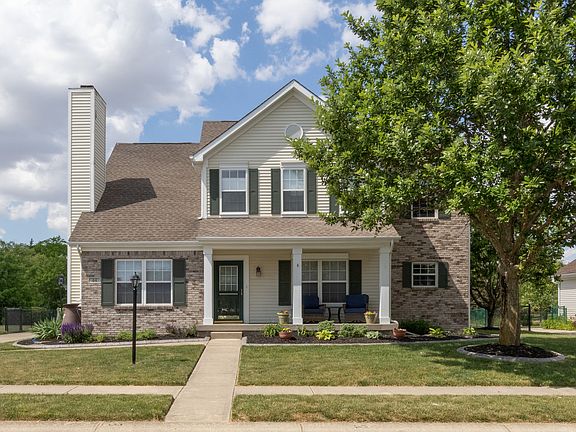 2nd image of 44 Carriage Lake Dr