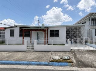 Urb Bayamon Gardens Dd Calle #22-C, Bayamon, PR 00956
