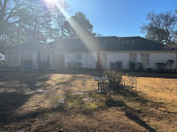 2nd image of 500 Kerry Lake Dr