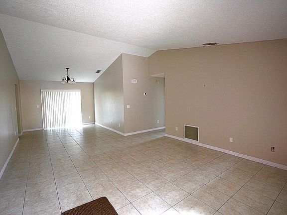 2nd image of 1619 Weltin St