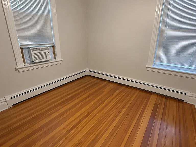 21 Nisbet St #1 — Photo 10