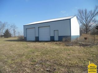 3905 NE 490 Pvt Rd, Osceola, MO 64776