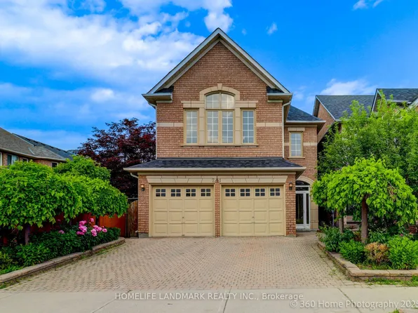 211 Frank Endean Rd, Richmond Hill, ON L4S 2C6