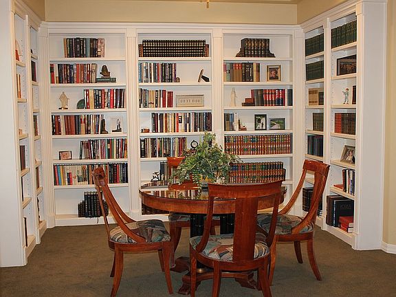 Formal Dining Room/Library