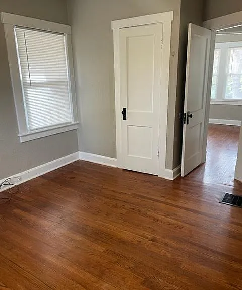 5908 Cherry St — Photo 12
