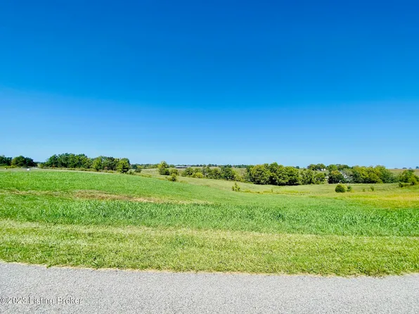 6 Nancy Hanks Dr, Springfield, KY 40069