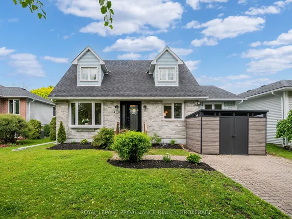 22 Heritage Dr, Loyalist, ON K0H 1G0