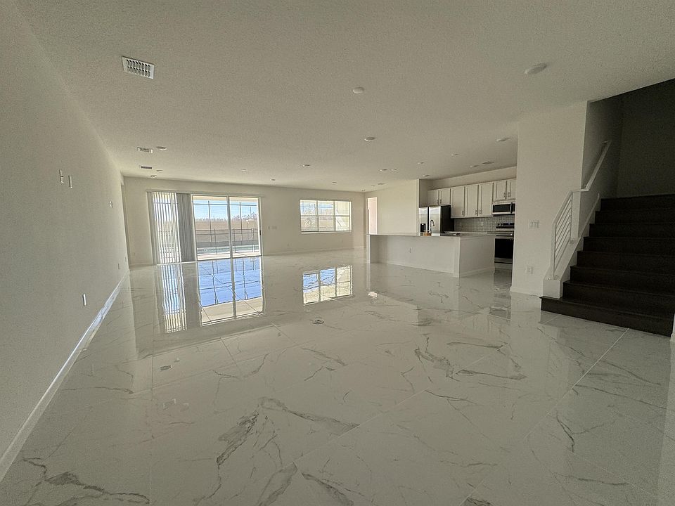 1st image of 3800 Sonoma Blvd #6