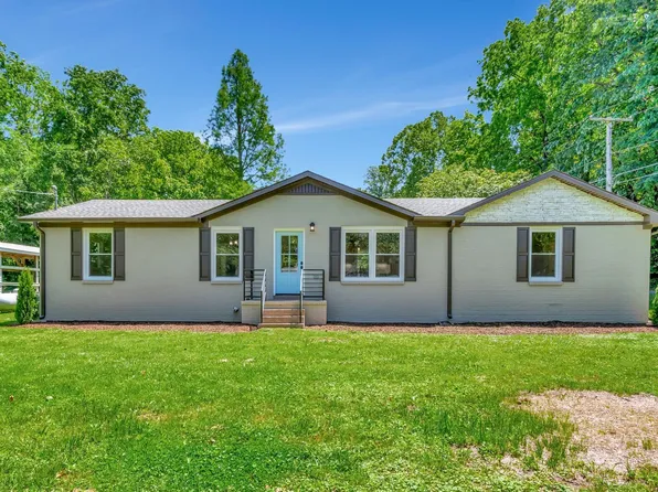 2618 Owens Dr, Santa Fe, TN 38482