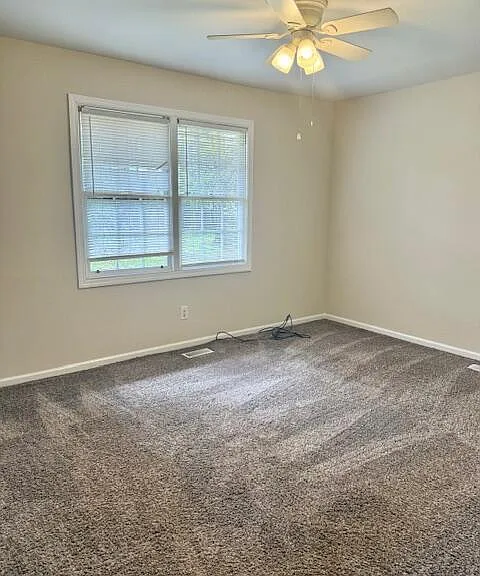 2730 Lakewood Dr — Photo 9
