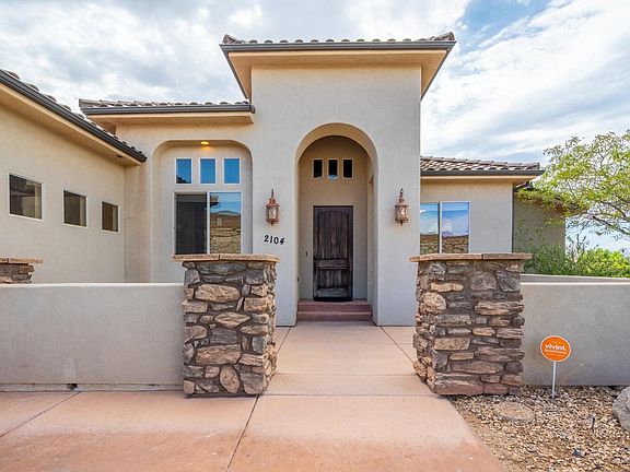 4th image of 2104 S Corral Way