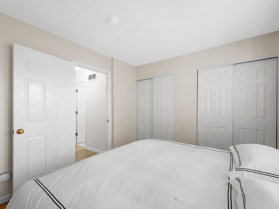 1st image of 1141 Terrace Dr