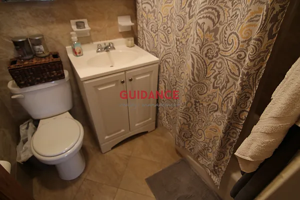 Rented by Guidance Realty Corp. | media 25