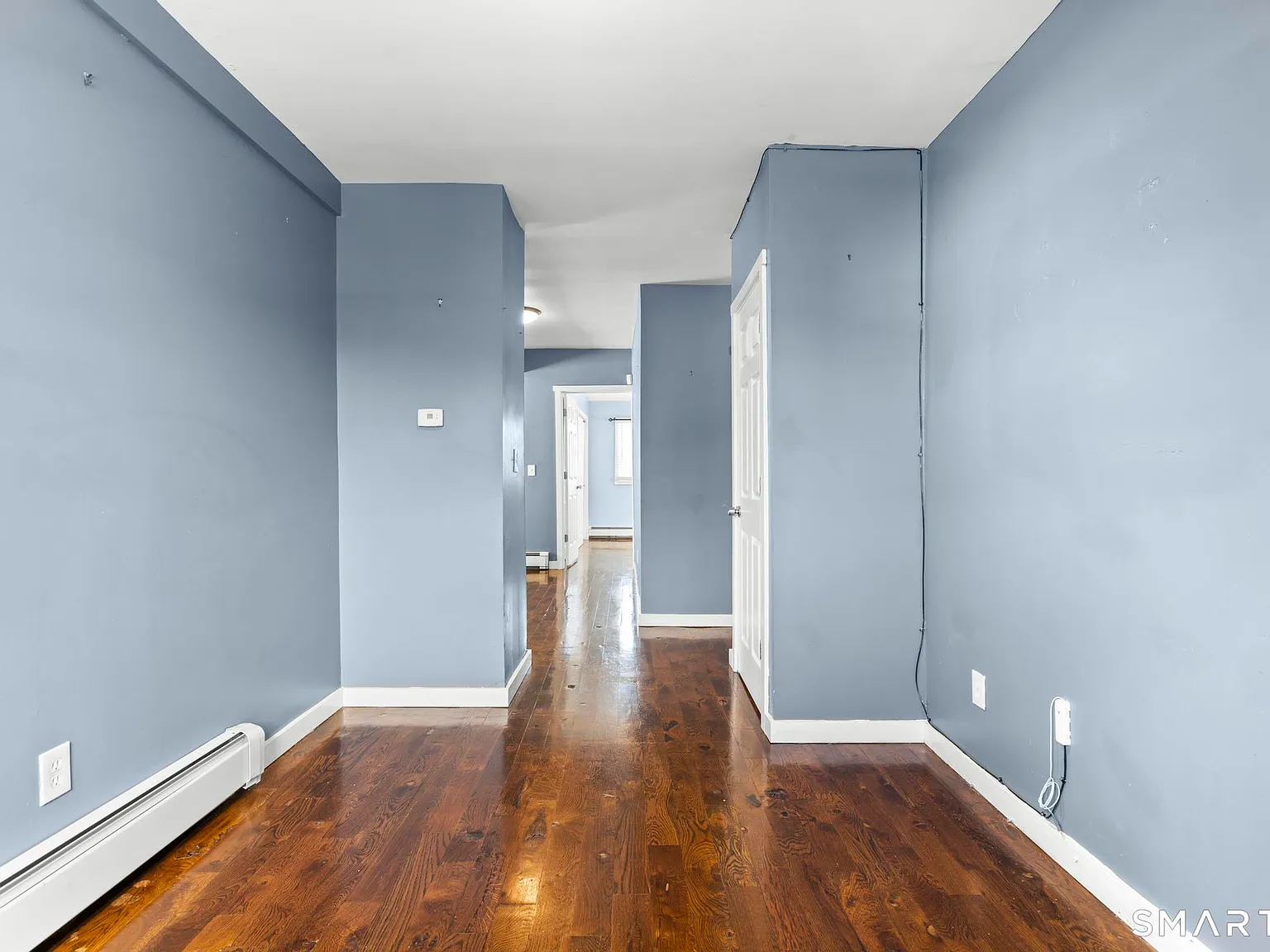 3 bed, 1.0 bath, 950 sqft, $3,000 — Photo 3