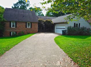 2605 E Lake Park Dr, Rocky Face, GA 30740